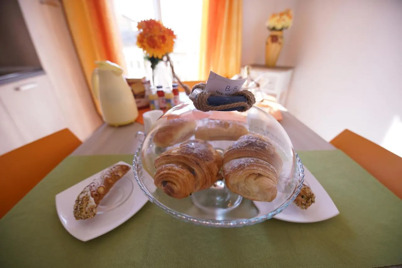 B&B Nodo Francescano Porto Empedocle 0*,