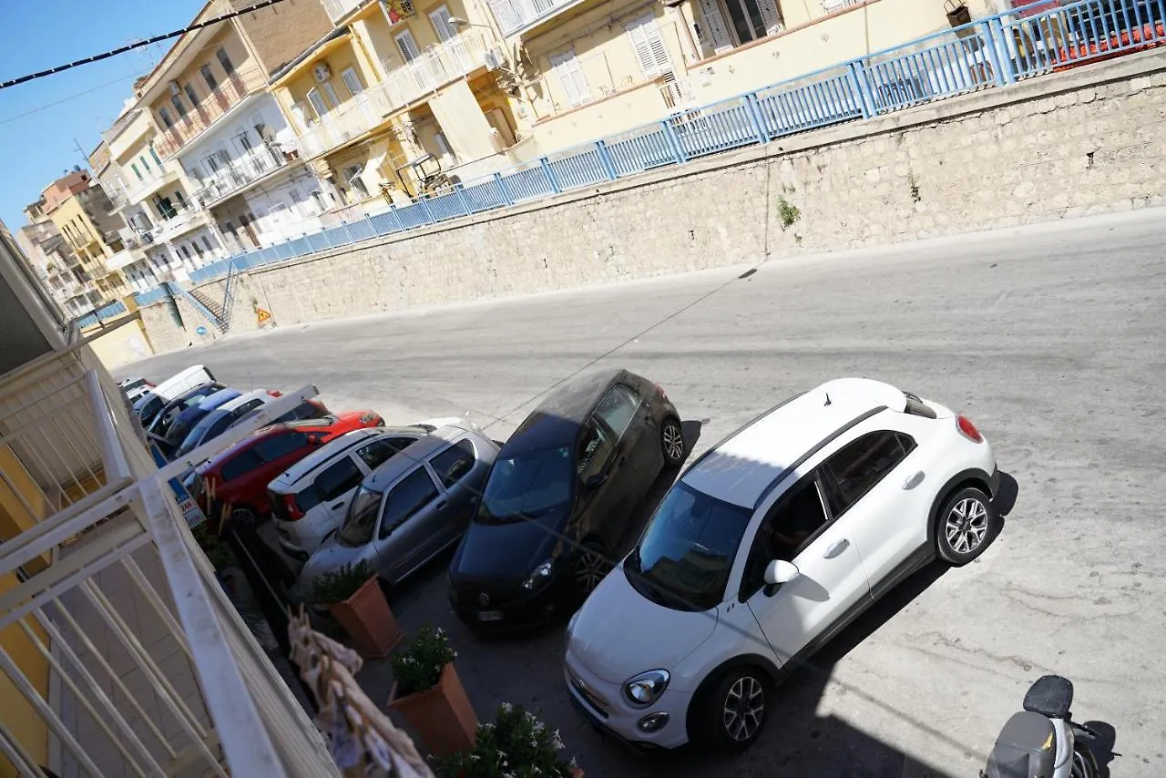 B&B Nodo Francescano Porto Empedocle 0*,